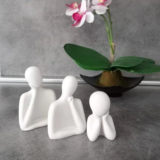 Set of Triplet Family Statues | 3 Items - Image 4